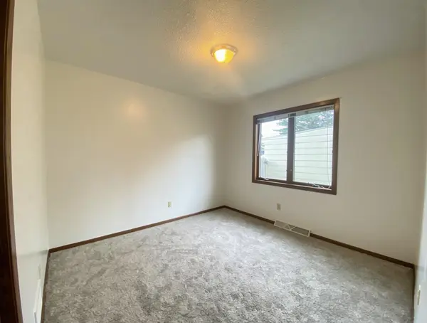 1821 Grandview AVE, Red Wing, MN 55066