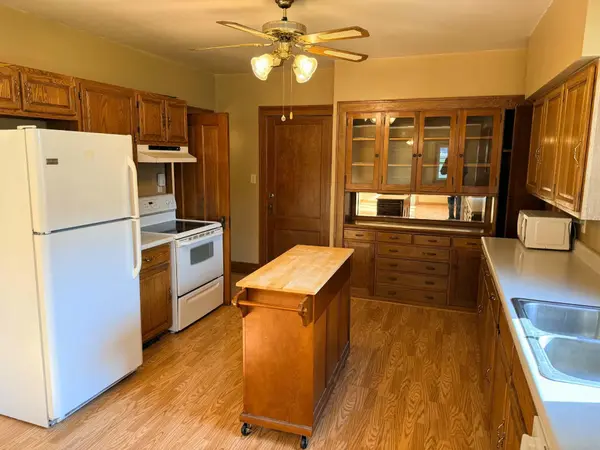 1223 S Jefferson ST, New Ulm, MN 56073