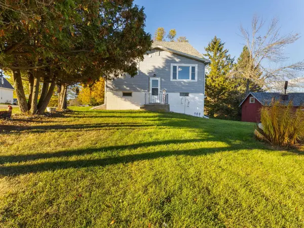 W4769 MILLION DOLLAR RD, Menominee, MI 49858