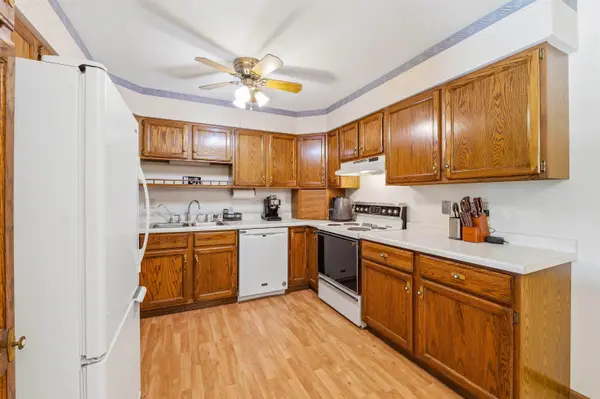 800 S PARK AVE #2F, Fond Du Lac, WI 54935