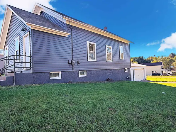 142 BENNETT ST, Clintonville, WI 54929