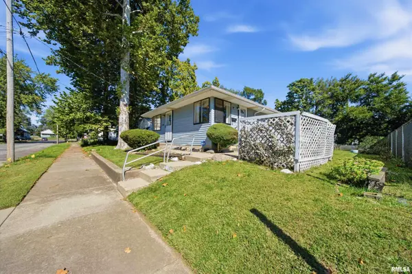 1404 S WESTMORELAND AVE, Peoria, IL 61605