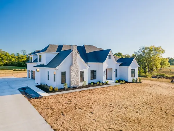1084 Peyton Place, Columbia, TN 38401