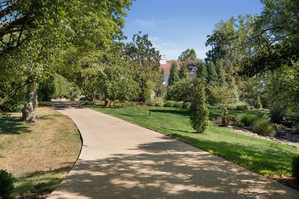 5028 Franklin Pike, Nashville, TN 37220