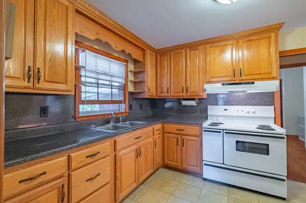 1104 Westwood Dr, Tullahoma, TN 37388