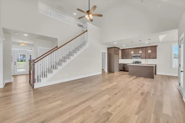 102 Riley Creek Rd, Tullahoma, TN 37388