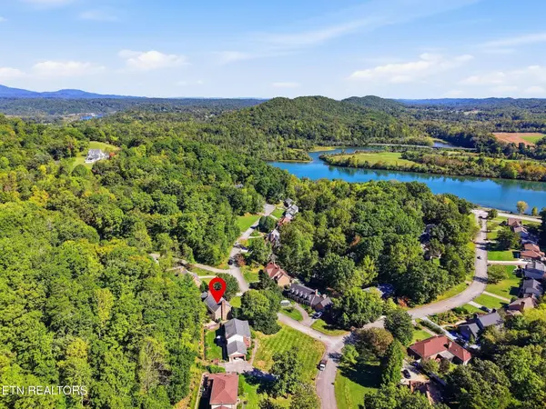 103 Amanda Place, Oak Ridge, TN 37830
