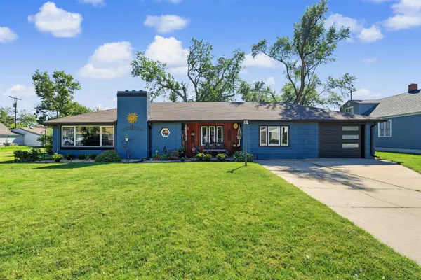 413 Woodlawn Ave, Salina, KS 67401