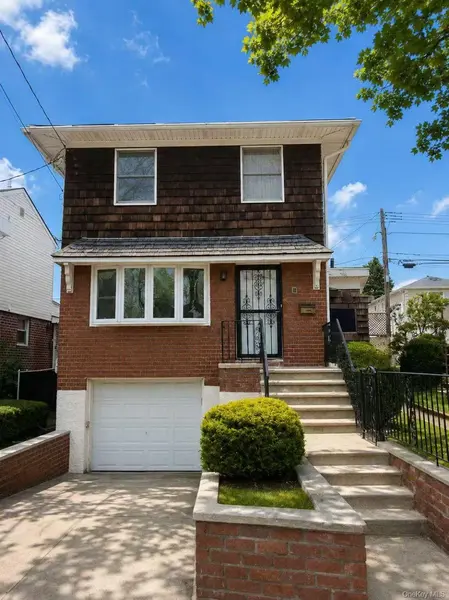 1305 133rd PL, College Point, NY 11356