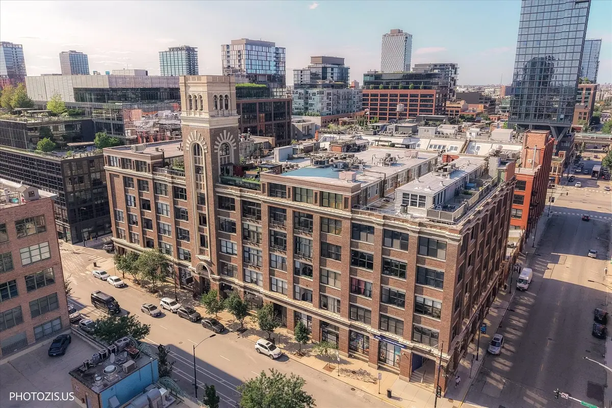 1000 W Washington BLVD #202, Chicago, IL 60607