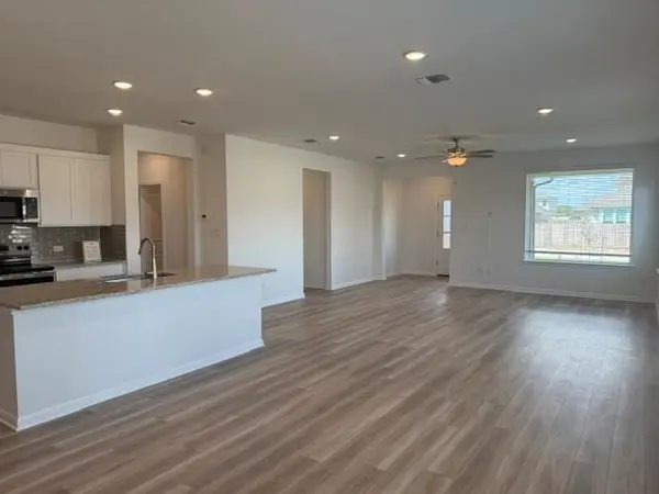 203 Gene Ray Ave, Bertram, TX 78605