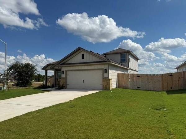 203 Gene Ray Ave, Bertram, TX 78605