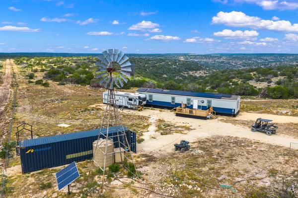 13812 High Lonesome RD, Del Rio, TX 78840