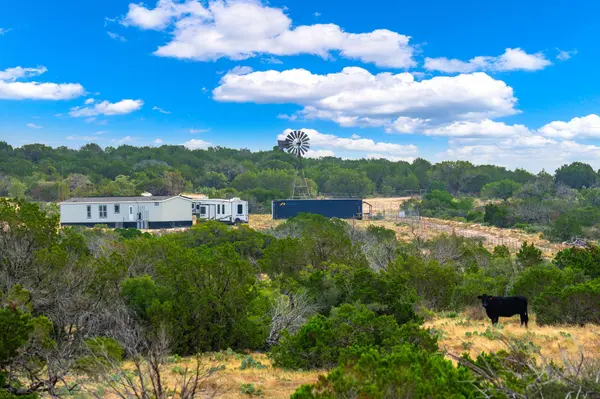13812 High Lonesome RD, Del Rio, TX 78840