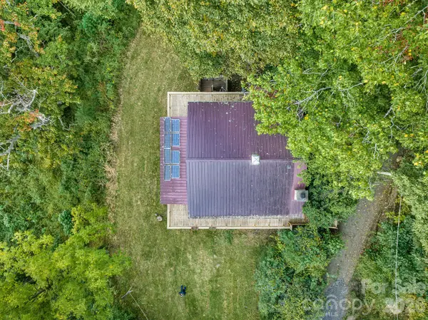 74 Lanzi Ledge RD, Leicester, NC 28748