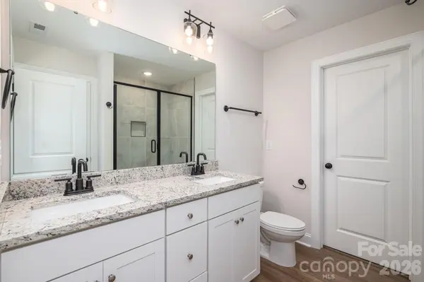 411 Lee ST, Lincolnton, NC 28092