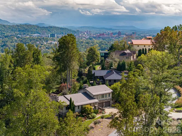 79 Horizon Hill RD, Asheville, NC 28804