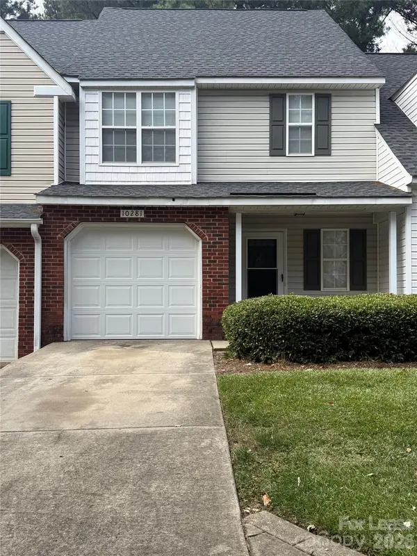 10281 University Park LN, Charlotte, NC 28213