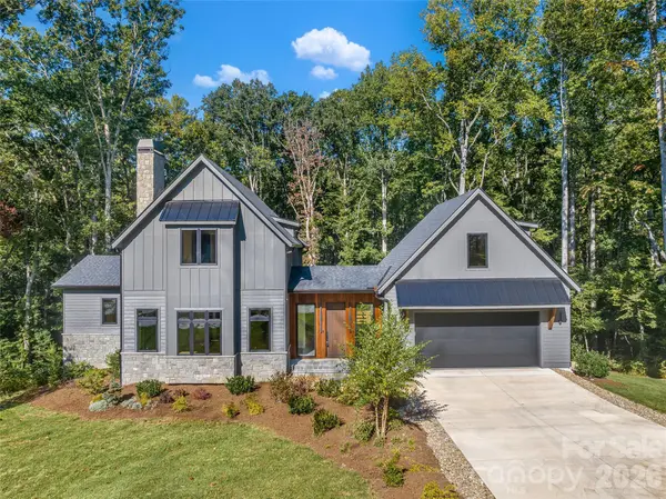 25 Ted Linn DR, Fairview, NC 28730