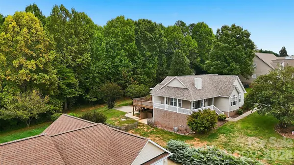 217 Sundance CIR, Statesville, NC 28625