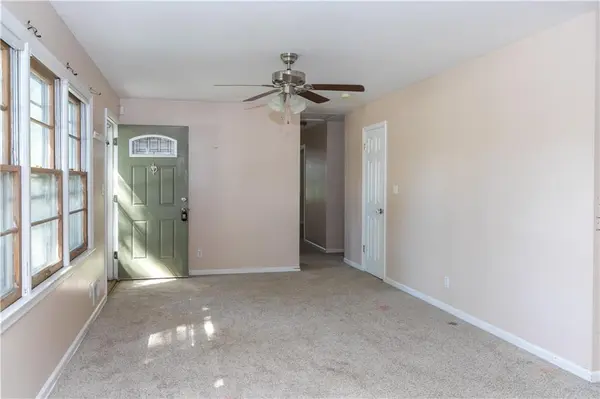 6730 NE Ridgeway AVE, Kansas City, MO 64119