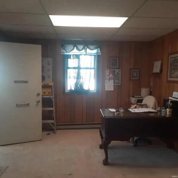 503 W Lincolnway HWY, Osceola, IN 46530