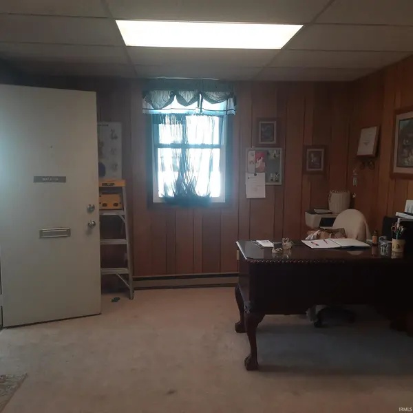 503 W Lincolnway HWY, Osceola, IN 46530