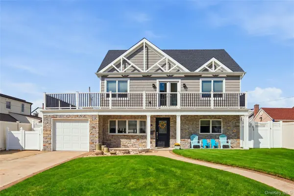17 Richmond RD, Lido Beach, NY 11561