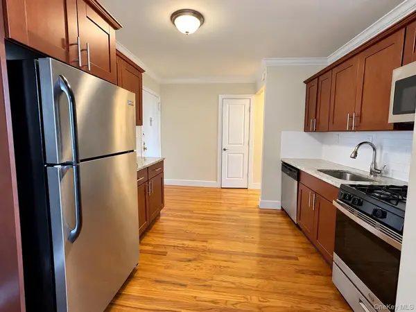 150-30 71 AVE #5H, Kew Garden Hills, NY 11367