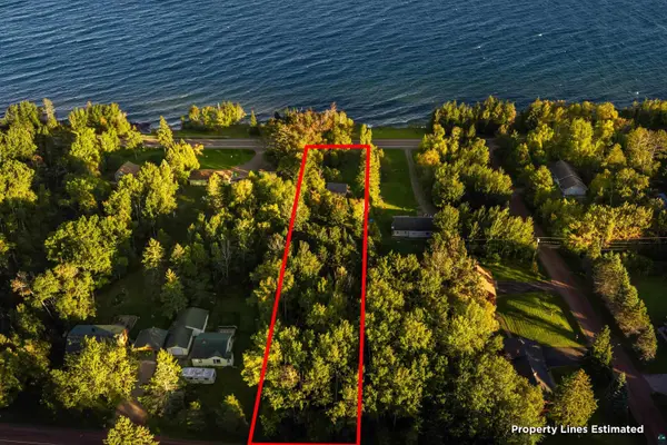 5247 North Shore Dr, Duluth, MN 55804