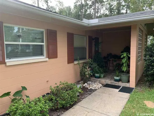 3706 NW 45TH ST #B, Gainesville, FL 32607