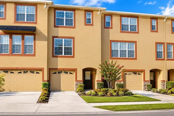 2525 MIDDLETON GROVE DR, Brandon, FL 33511
