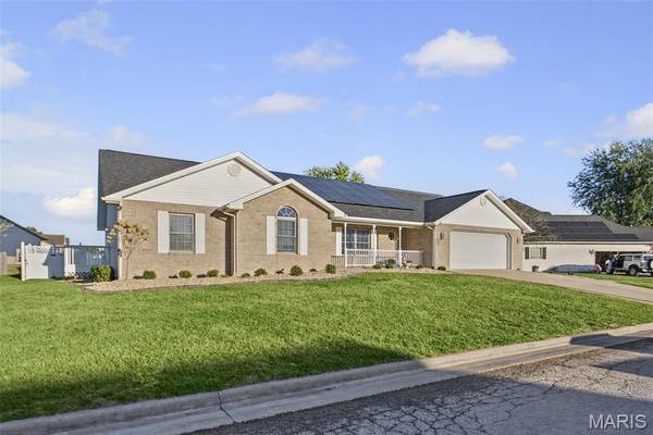 3507 Castelli DR, Alton, IL 62002