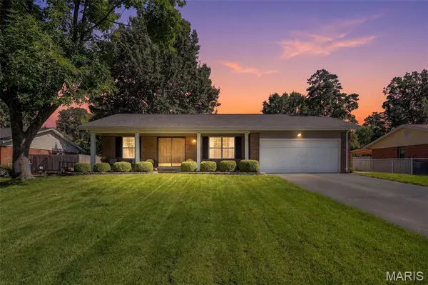 237 Mar El CT, Ellisville, MO 63011