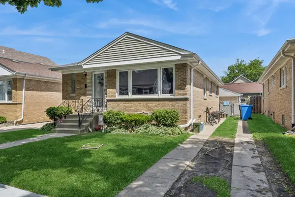 7738 W Clarence AVE, Chicago, IL 60631
