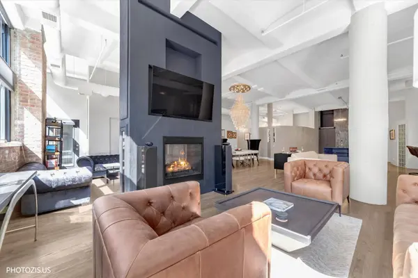1000 W Washington BLVD #202, Chicago, IL 60607