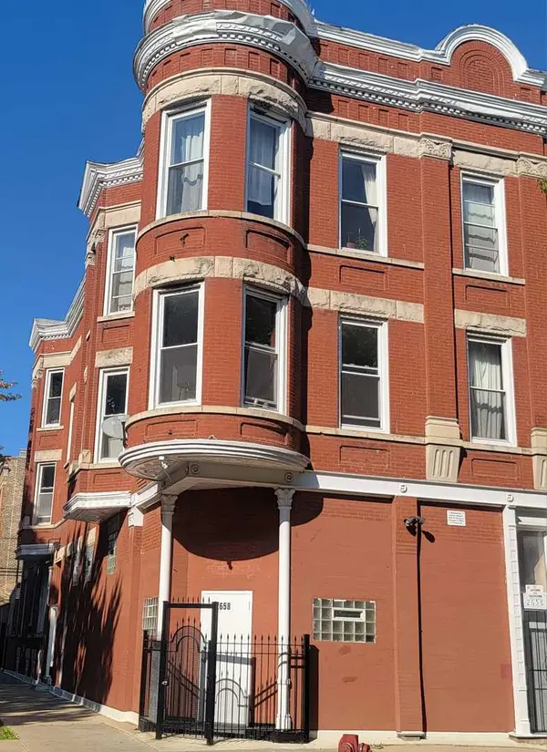 1341 N Washtenaw AVE #1F, Chicago, IL 60622