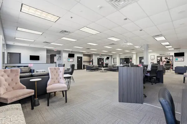 7009 Nordic DR #Suite 100, Cedar Falls, IA 50613