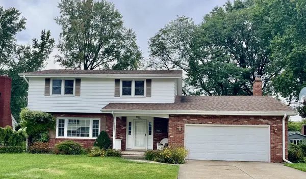 2505 Dorset DR, Valparaiso, IN 46383