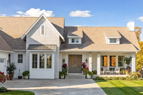9810 Sky LN, Eden Prairie, MN 55347