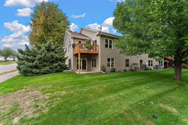 397 Whispering LN, Hastings, MN 55033
