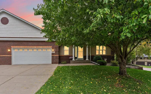 397 Whispering LN, Hastings, MN 55033