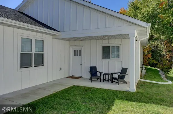 1306 Prairie LN, Saint Croix Falls, WI 54024