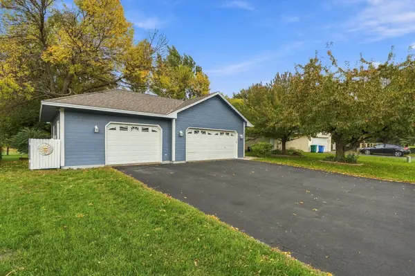 208 Heights RD NW, Saint Michael, MN 55376