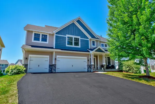 5204 Porchlight Bay, Woodbury, MN 55129