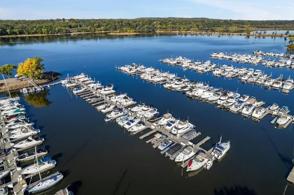 16 1st ST #EN21, Hudson, WI 54016