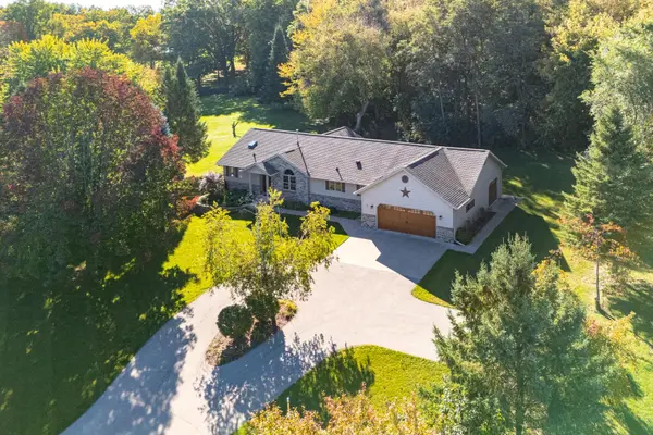 207 W CLARK ST, Weyauwega, WI 54983
