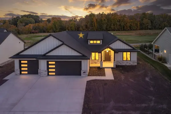 137 BECKERAE CT, Wrightstown, WI 54180