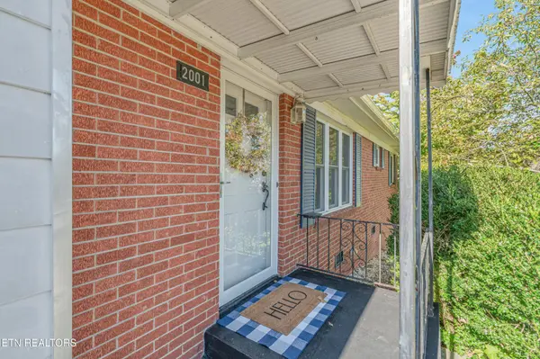2001 Radiance Drive, Knoxville, TN 37912