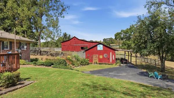215 Gourdneck Hollow Rd, Tullahoma, TN 37388